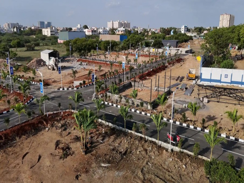 G Square South Crown