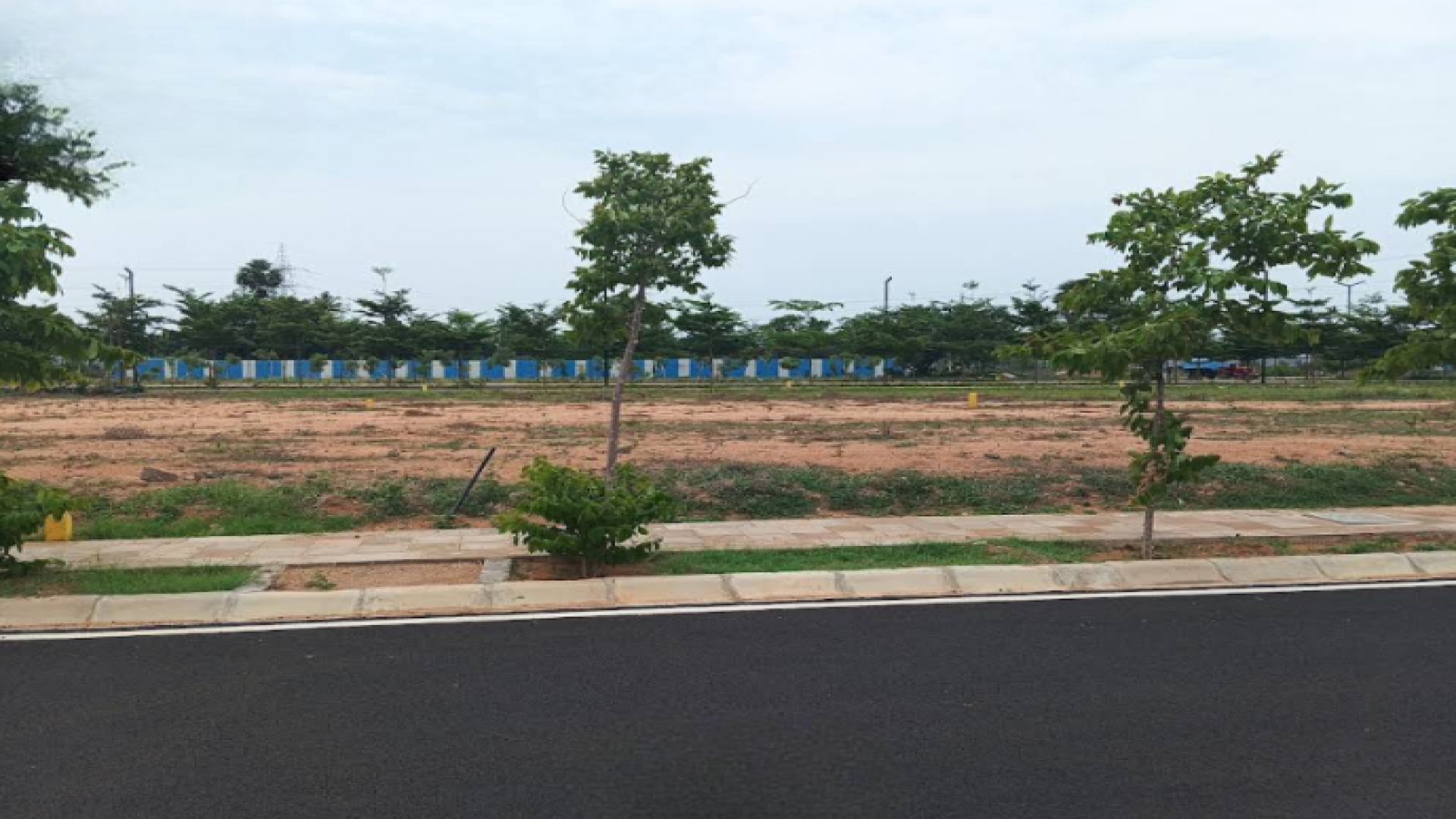 Vertex District