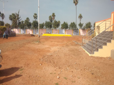 Plots for sale in Spanesta, Bacharam