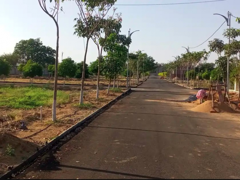 Giridhari Season Town