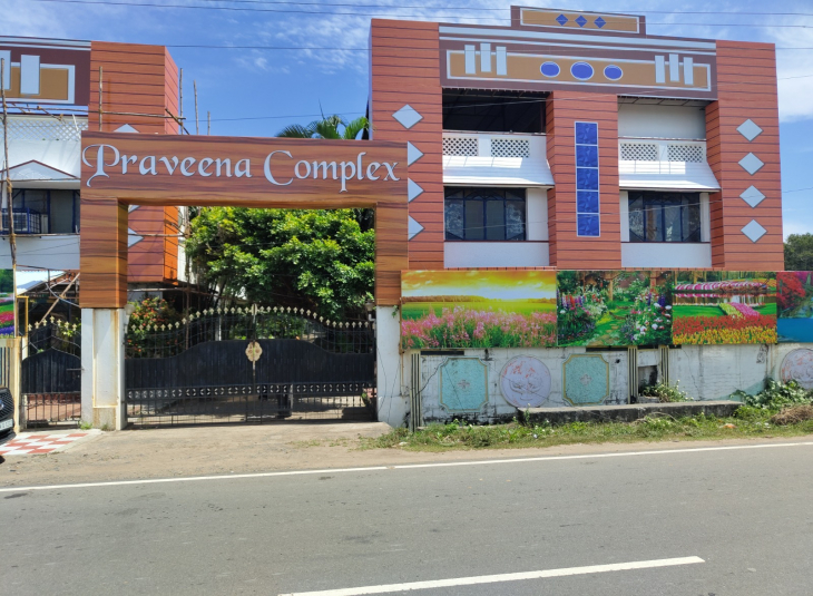 Commercial Building for sale in Kelambakkam
