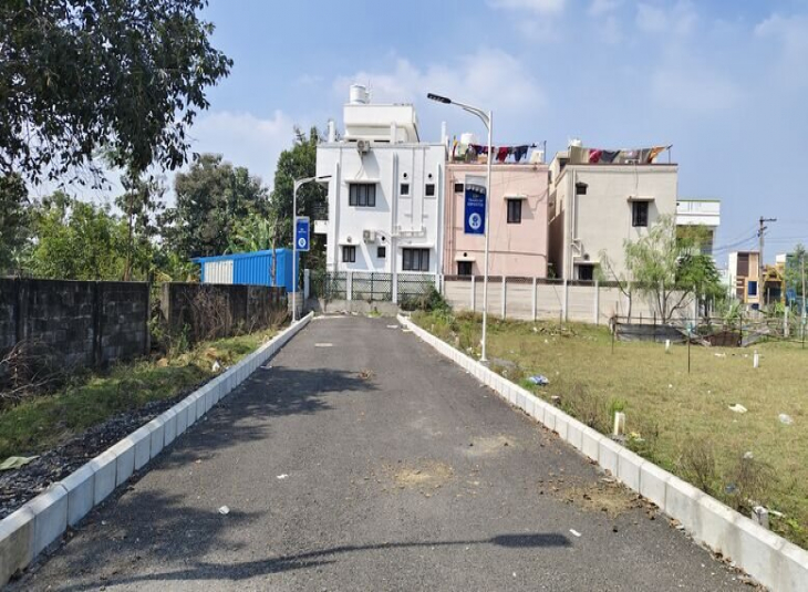 1063 Sq.Ft Plot for sale in Porur