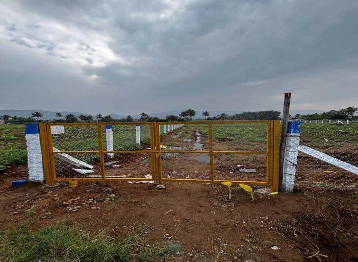 Agricultural farm land for sale in Karamadai