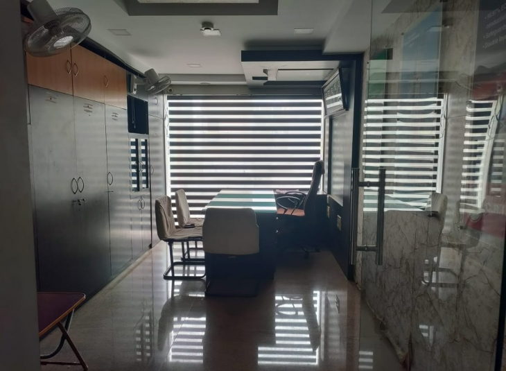 1000 Sq.Ft,  Commercial Office / Space
