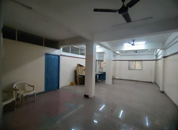 1000 Sq.Ft,  Commercial Office / Space