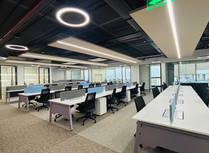 1000 Sq.Ft,  Commercial Office / Space